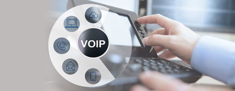 What are the features and benefits of VoIP software
